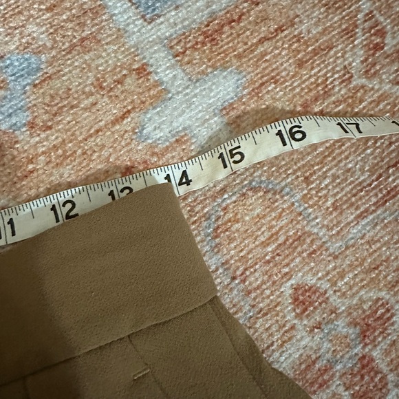 Aritzia Wilfred Carrot pant high waist relaxed fit crepe trouser camel brown 6 - Picture 7 of 9